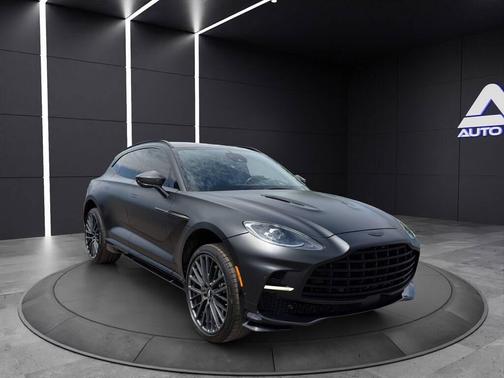 Black 2023 Aston Martin DBX 707