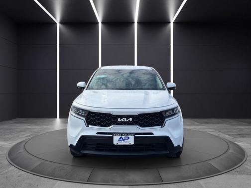 2022 Kia Sorento LX