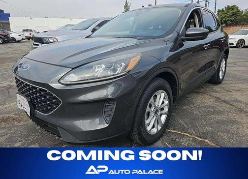 2020 Ford Escape SE