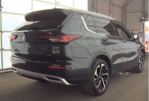 Gray 2024 Mitsubishi Outlander SEL