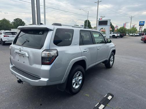 2024 Toyota 4Runner SR5