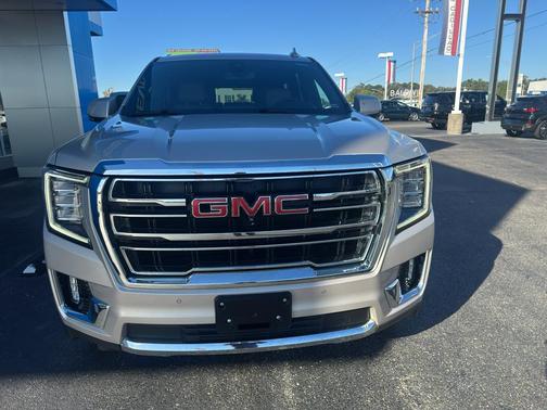 2022 GMC Yukon SLT