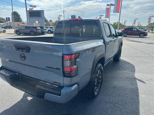 2024 Nissan Frontier PRO-4X