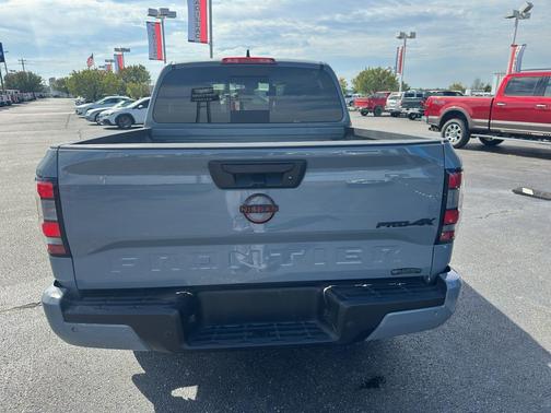 2024 Nissan Frontier PRO-4X