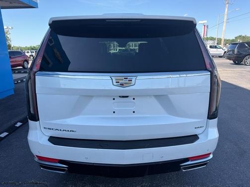 Crystal White Tri-Coat 2022 Cadillac Escalade Premium Luxury
