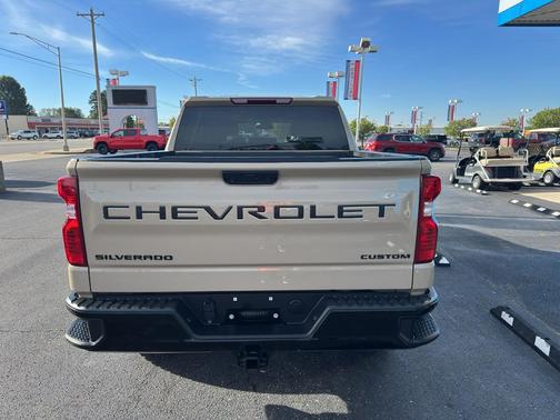 2023 Chevrolet Silverado 1500 Custom Trail Boss
