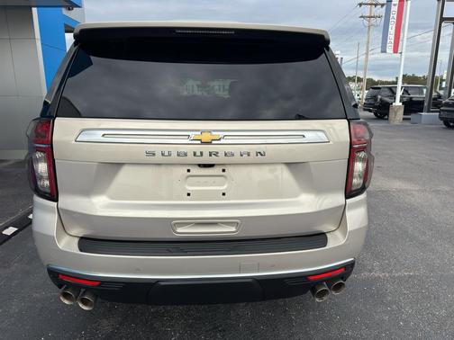 2021 Chevrolet Suburban High Country