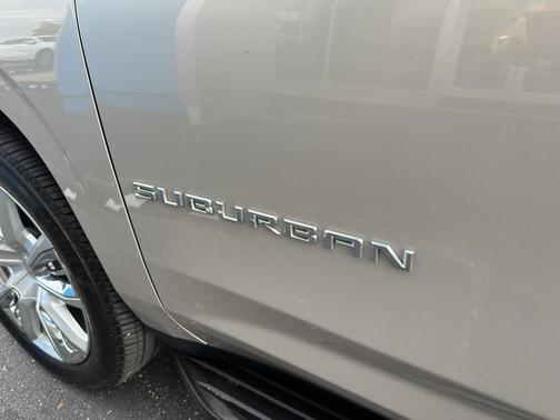 2021 Chevrolet Suburban High Country