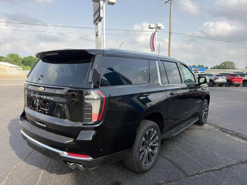 Black 2026 Chevrolet Suburban High Country