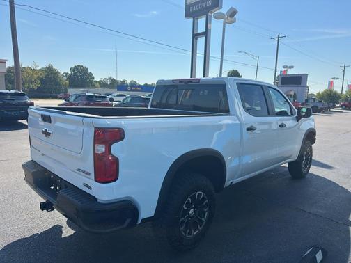 2026 Chevrolet Silverado 1500 ZR2