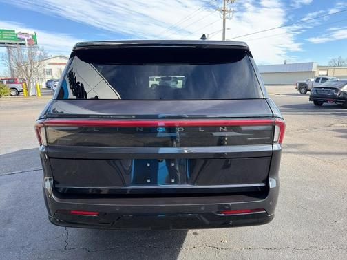 2025 Lincoln Navigator L Reserve