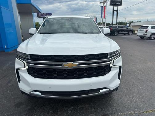 2023 Chevrolet Suburban LS