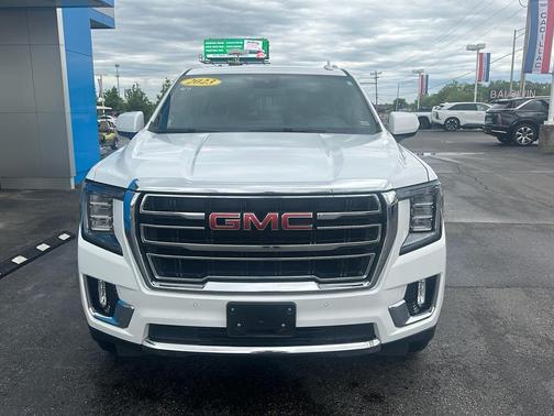 2023 GMC Yukon XL SLT