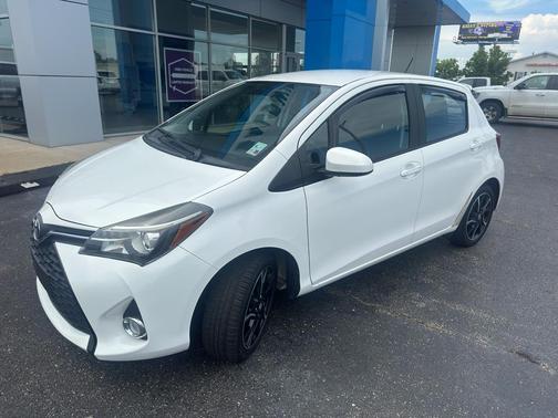 2015 Toyota Yaris L