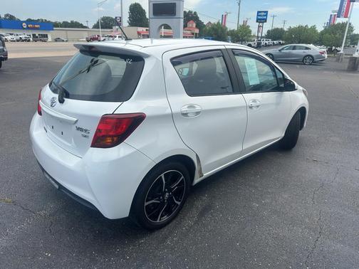 2015 Toyota Yaris L