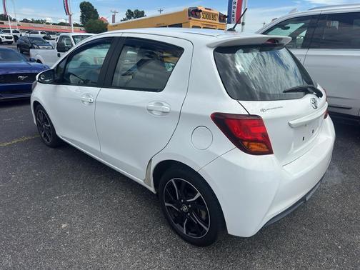 2015 Toyota Yaris L