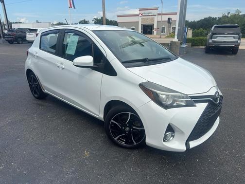 2015 Toyota Yaris L