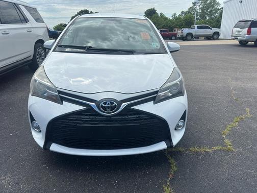 2015 Toyota Yaris L