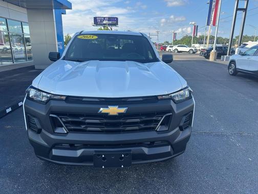 2025 Chevrolet Colorado WT