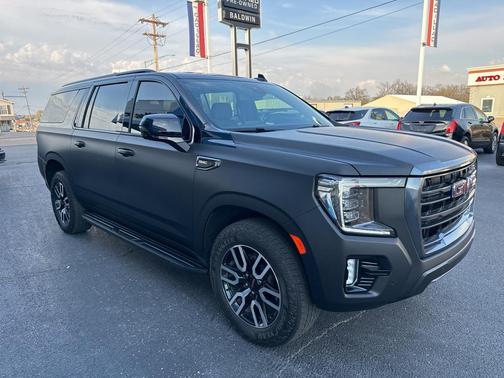 2023 GMC Yukon XL AT4