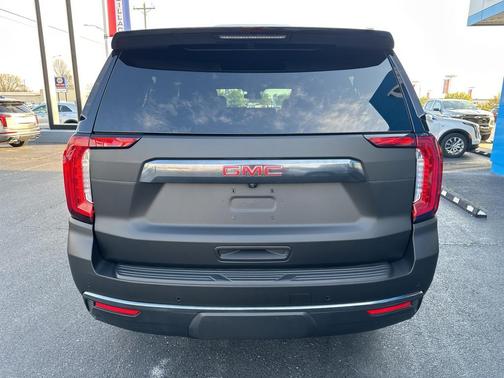 2023 GMC Yukon XL AT4