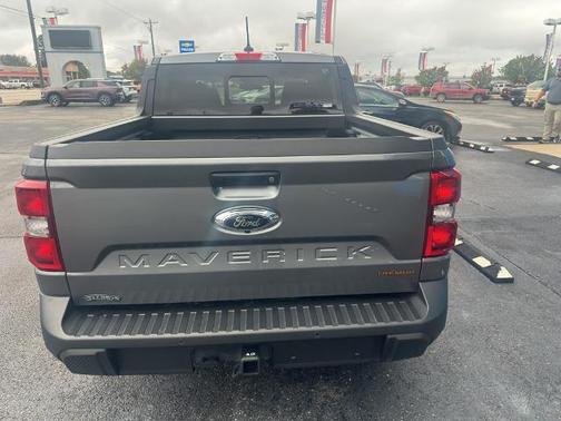 Gray 2024 Ford Maverick LARIAT Advanced