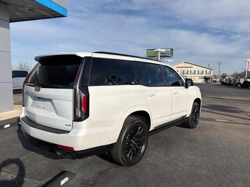 2024 Cadillac Escalade Sport