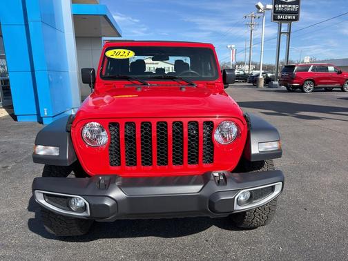 2023 Jeep Gladiator Sport
