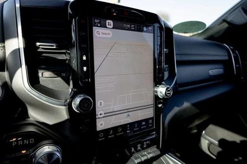 2025 RAM 1500 Laramie Crew Cab 4x4 57' Box