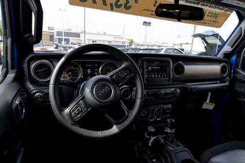 2023 Jeep Gladiator Sport S 4x4