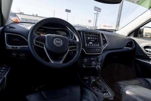 2022 Jeep Cherokee Latitude Lux 4x4