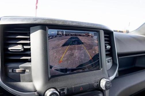 2022 RAM 1500 Big Horn Crew Cab 4x4 64' Box