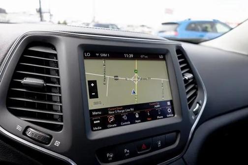 2023 Jeep Cherokee Altitude Lux 4x4