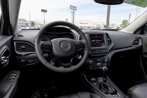 2023 Jeep Cherokee Altitude Lux 4x4
