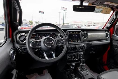 2023 Jeep Wrangler 4-Door Sahara 4x4