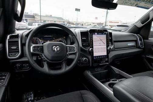 2025 RAM 1500 Big Horn Crew Cab 4x4 57' Box