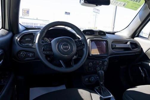 2022 Jeep Renegade Altitude 4x4