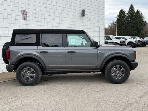 Gray Metallic 2026 Ford Bronco Big Bend