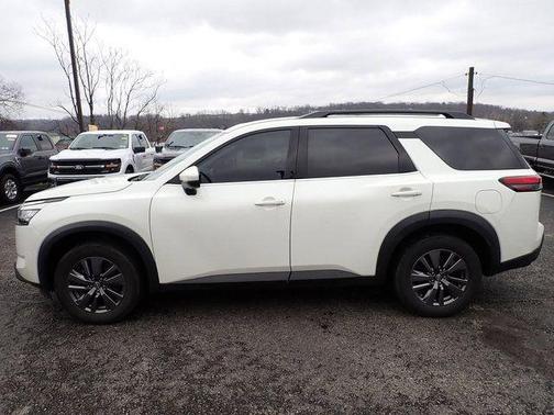 2023 Nissan Pathfinder SV 4WD