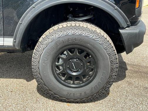 Shadow Black 2026 Ford Bronco Base