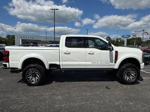 White Metallic 2026 Ford F-250 Lariat