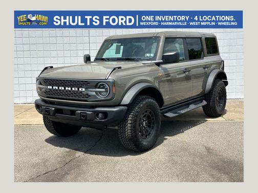 Gray 2026 Ford Bronco Badlands