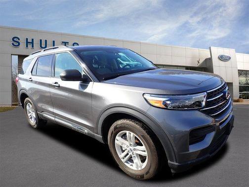 CARBONIZED GRAY METALLIC 2023 Ford Explorer XLT
