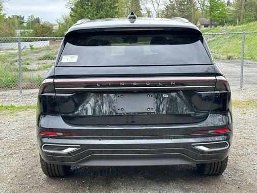 Black Metallic 2026 Lincoln Nautilus Black Label