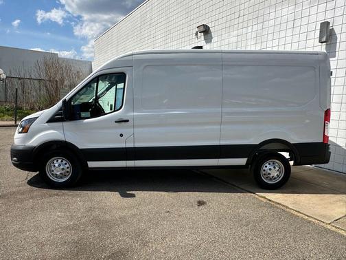 OXFORD WHITE 2026 Ford Transit-250 Base