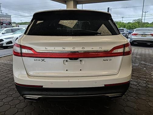 White Platinum Clearcoat Metallic 2018 Lincoln MKX Reserve