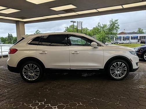White Platinum Clearcoat Metallic 2018 Lincoln MKX Reserve