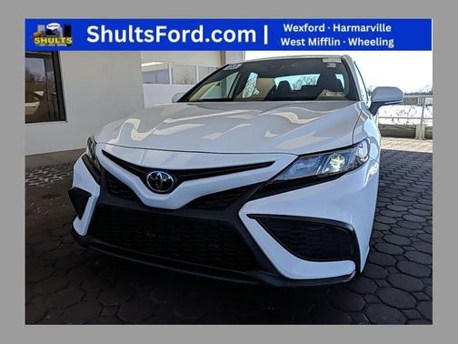 Ice 2023 Toyota Camry SE