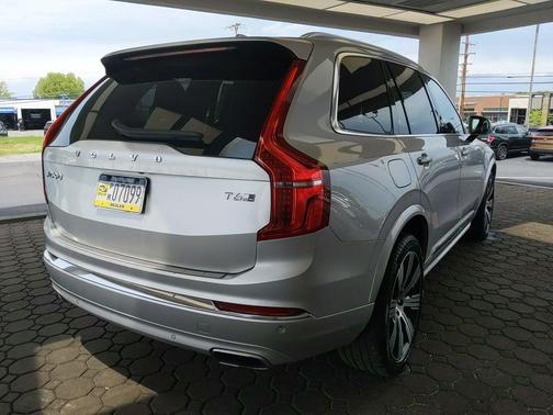 Bright Silver Metallic 2020 Volvo XC90 T6 Inscription