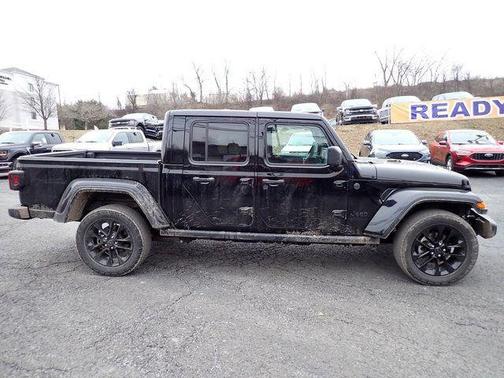 2024 Jeep Gladiator Sport